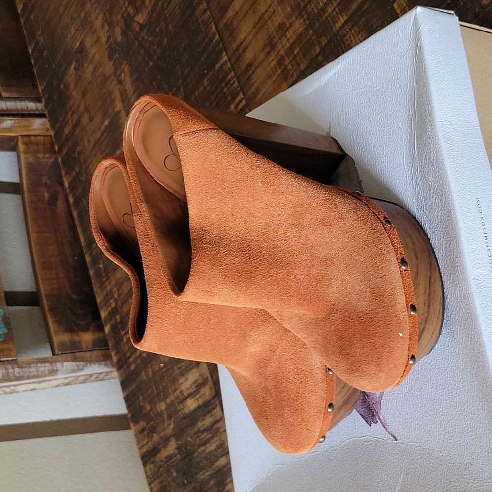 Jessica Simpson clog burnt orange size 71/2